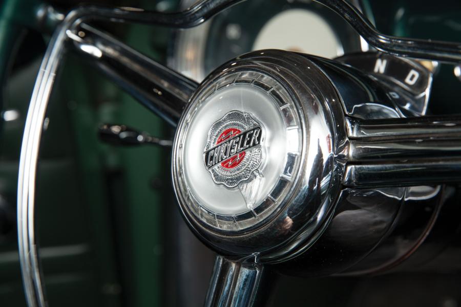 Детали интерьера Chrysler Special 1953 года  (фото 47 из 66)